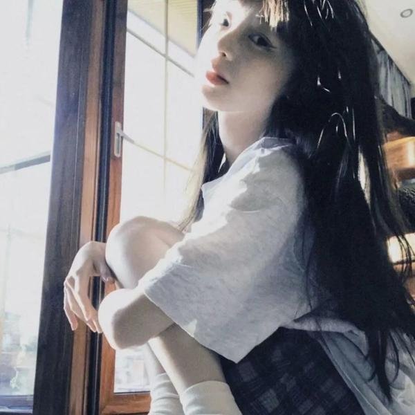 她的伪装